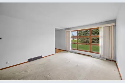 825 Spruce Street NE, Hutchinson, MN 55350 - Photo 7