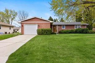 825 Spruce St NE, Hutchinson, MN 55350 - Photo 1