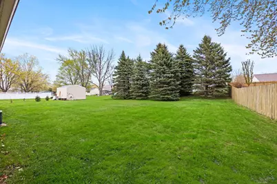 825 Spruce Street NE, Hutchinson, MN 55350 - Photo 35