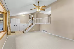 4708 Laura Ln, Shoreview, MN 55126 - Photo 5