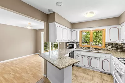 4708 Laura Lane, Shoreview, MN 55126 - Photo 9