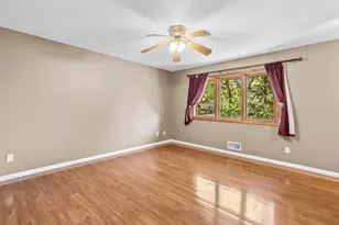 4708 Laura Ln, Shoreview, MN 55126 - Photo 13