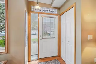 2357 Oakridge Cir, Hudson, WI 54016 - Photo 7