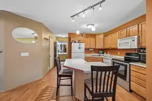 2357 Oakridge Cir, Hudson, WI 54016 - Photo 15