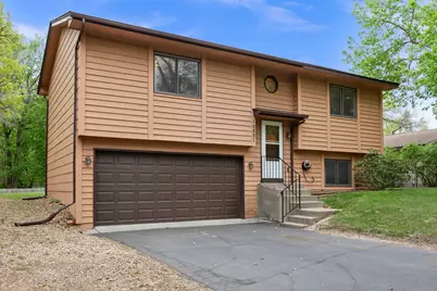 10651 Goldenrod Street NW, Coon Rapids, MN 55448 - Photo 11