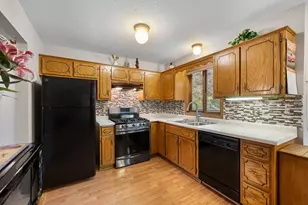 10651 Goldenrod St NW, Coon Rapids, MN 55448 - Photo 23