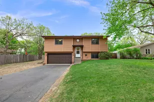 10651 Goldenrod St NW, Coon Rapids, MN 55448 - Photo 9
