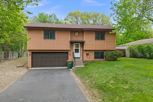 10651 Goldenrod St NW, Coon Rapids, MN 55448 - Photo 7