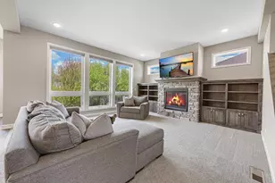 18129 Icon Ct, Lakeville, MN 55044 - Photo 9