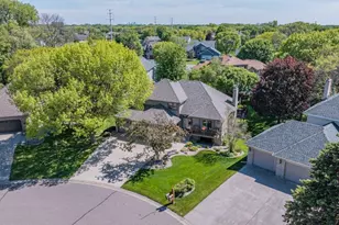 8906 Ashley Terrace, Brooklyn Park, MN 55443 - Photo 25