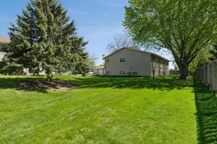 601 35th St W, Hastings, MN 55033 - Photo 35