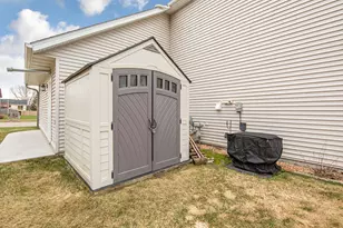 2214 Hulett Ave, Faribault, MN 55021 - Photo 41