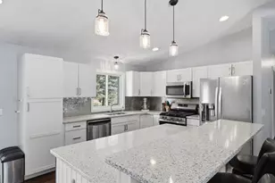 4440 Urbandale Ct N, Plymouth, MN 55446 - Photo 5