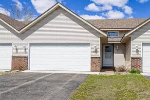 1215 W Edge Pl, New Richmond, WI 54017 - Photo 1