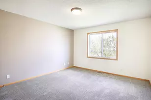 1215 W Edge Pl, New Richmond, WI 54017 - Photo 11