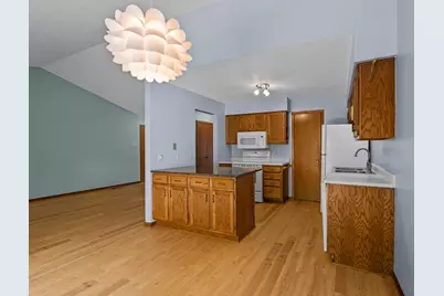 977 Heritage Court E, Vadnais Heights, MN 55127 - Photo 19