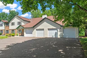 977 Heritage Ct E, Vadnais Heights, MN 55127 - Photo 43