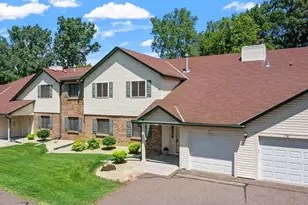 977 Heritage Ct E, Vadnais Heights, MN 55127 - Photo 1