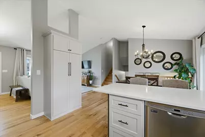 414 Maple Knoll Way NW, Saint Michael, MN 55376 - Photo 5