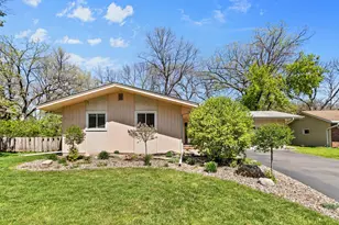 2119 Violet Ln, New Brighton, MN 55112 - Photo 3