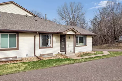 6690 Gretchen Court N, Oakdale, MN 55128 - Photo 5