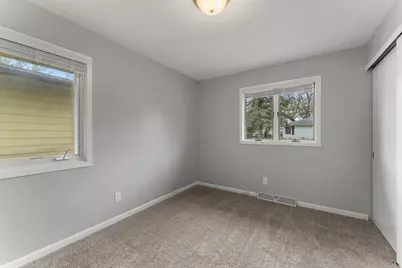 302 5th Avenue NW, Dodge Center, MN 55927 - Photo 37