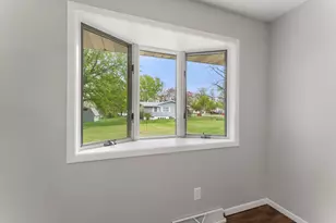 302 5th Ave NW, Dodge Center, MN 55927 - Photo 31