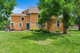 718 Vermillion St, Hastings, MN 55033 - Photo 99