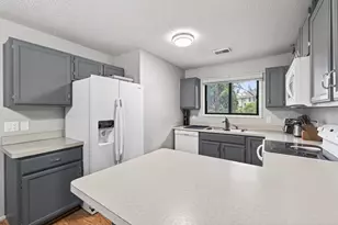 5973 Dellwood Ave, Shoreview, MN 55126 - Photo 11
