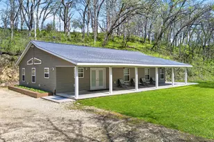 39568 569th St, Zumbro Falls, MN 55991 - Photo 3