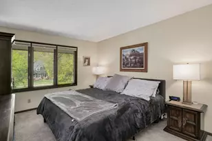 10203 Scarborough Rd, Bloomington, MN 55437 - Photo 17