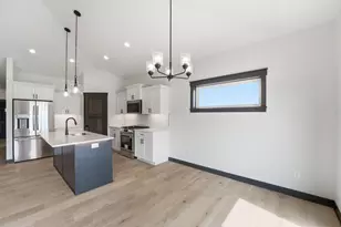 909 Acorn Ct, Hudson, WI 54016 - Photo 23