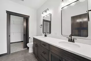 909 Acorn Ct, Hudson, WI 54016 - Photo 35