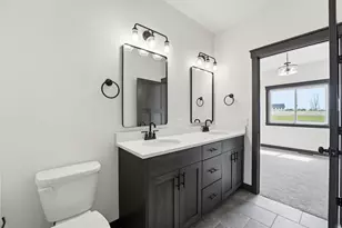 909 Acorn Ct, Hudson, WI 54016 - Photo 33