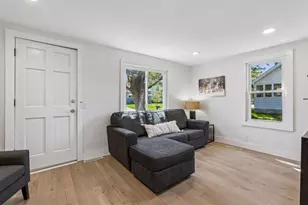 2031 Nortonia Ave, Saint Paul, MN 55119 - Photo 9