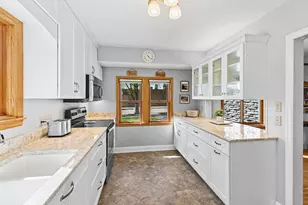 1341 Iowa Ave W, Falcon Heights, MN 55108 - Photo 3