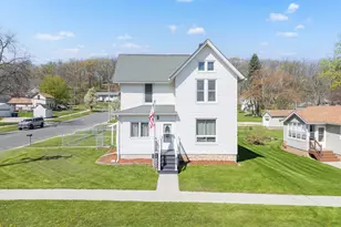 1466 St Charles Ave, Saint Charles, MN 55972 - Photo 1