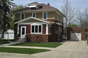 116 E School St, Owatonna, MN 55060 - Photo 1