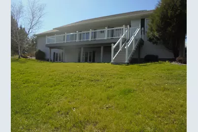 101 Northridge Drive, Kenyon, MN 55946 - Photo 3