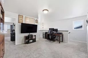 6824 Meadow View Dr S, Fargo, ND 58104 - Photo 17