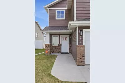 6824 Meadow View Drive S, Fargo, ND 58104 - Photo 3