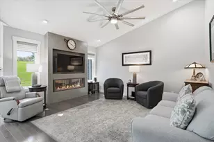 2688 Lake Ct Dr, Mounds View, MN 55112 - Photo 21