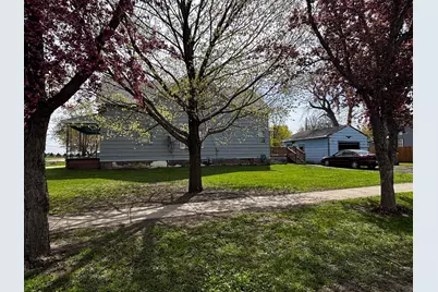 904 4th Street SE, Pipestone, MN 56164 - Photo 3