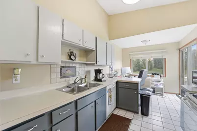 5189 Beachside Drive, Minnetonka, MN 55343 - Photo 17