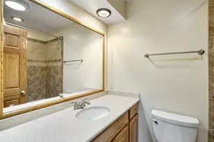 10133 Drew Ave S, Bloomington, MN 55431 - Photo 15