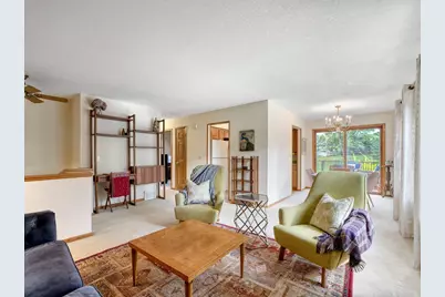 10133 Drew Avenue S, Bloomington, MN 55431 - Photo 5