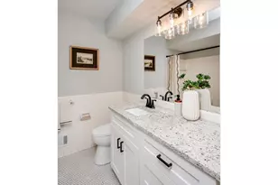 10419 Morris Rd, Bloomington, MN 55437 - Photo 23