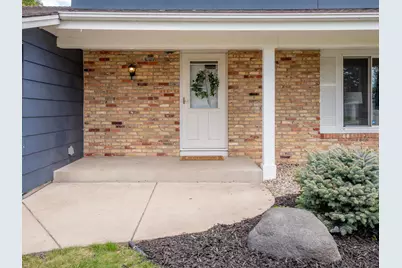 10419 Morris Road, Bloomington, MN 55437 - Photo 3
