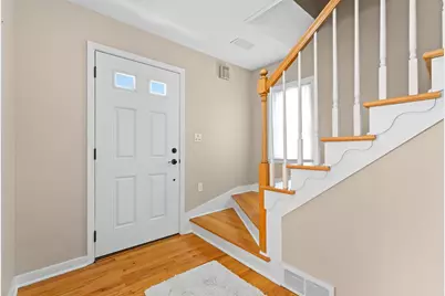 827 10 1/2 Street SW, Rochester, MN 55902 - Photo 3