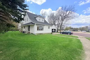 451 Paul Ave, Lake Wilson, MN 56151 - Photo 7